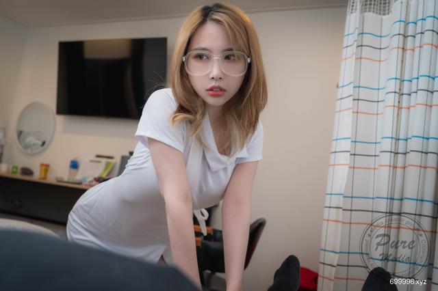 Vol.206 Uhye (이유혜) – Fainted Nurse